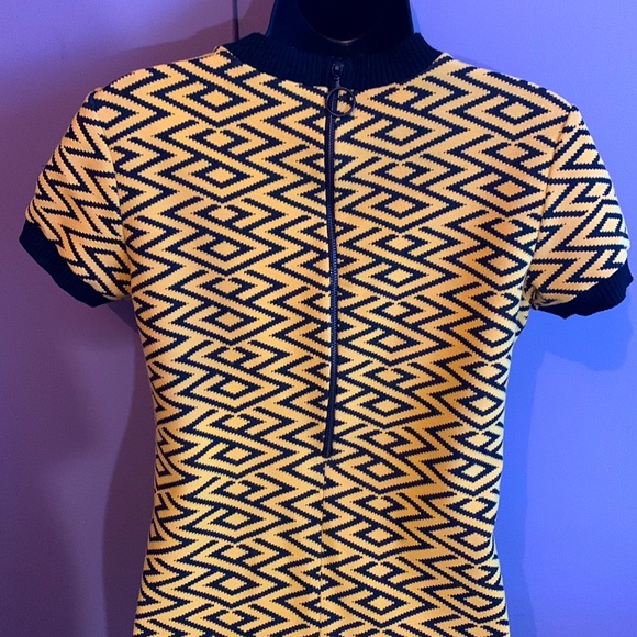 Zara Yellow Dress - Picture 2 of 4